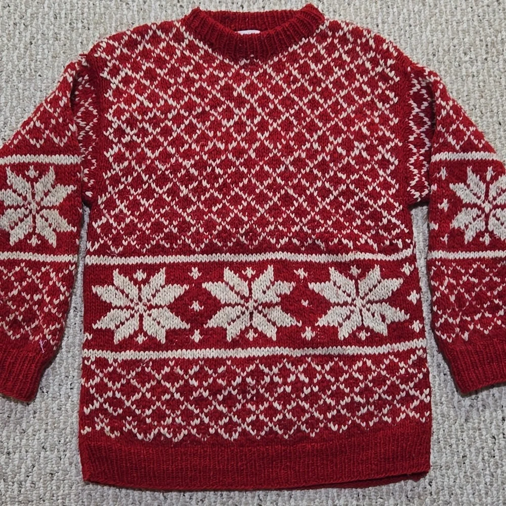 VINTAGE Red Snowflake Pattern Wool Sweater - Picture 4 of 13